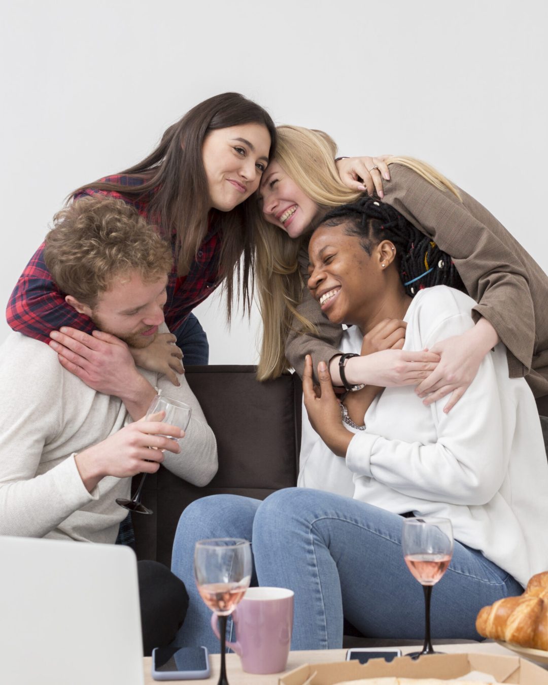 good-friends-enjoying-lunch